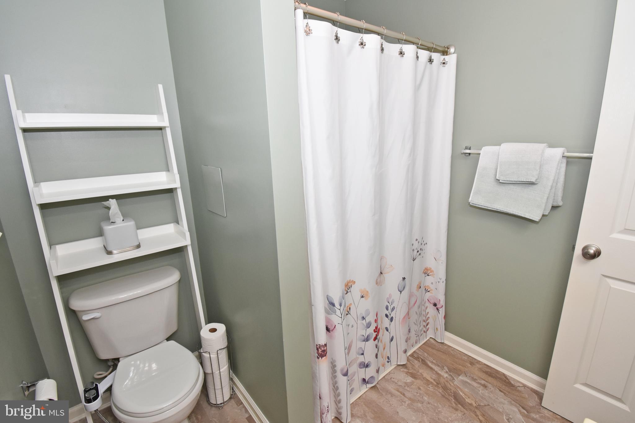 ELLINGTON - Residential