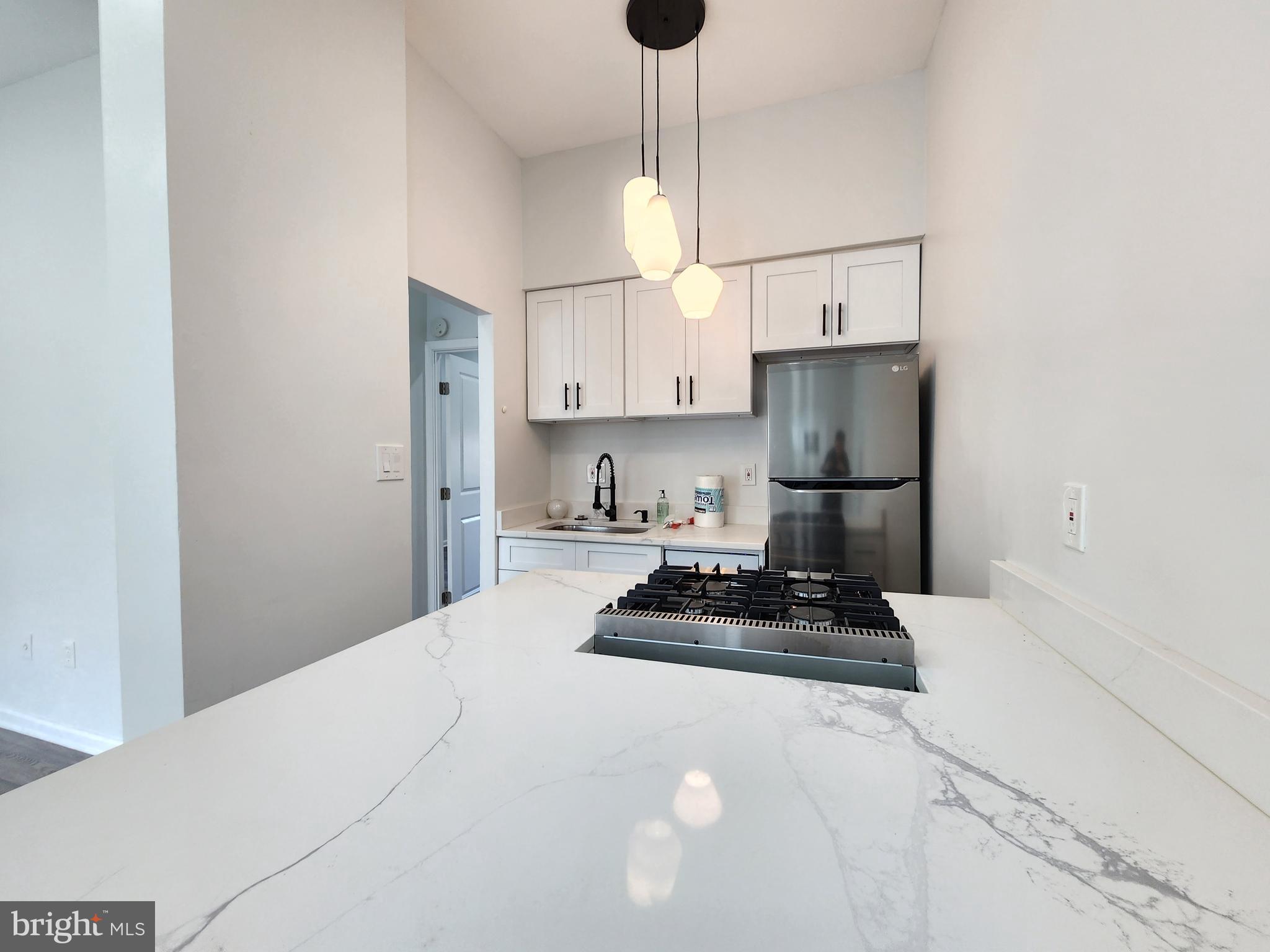 OAKLAND MILLS - Residential Lease