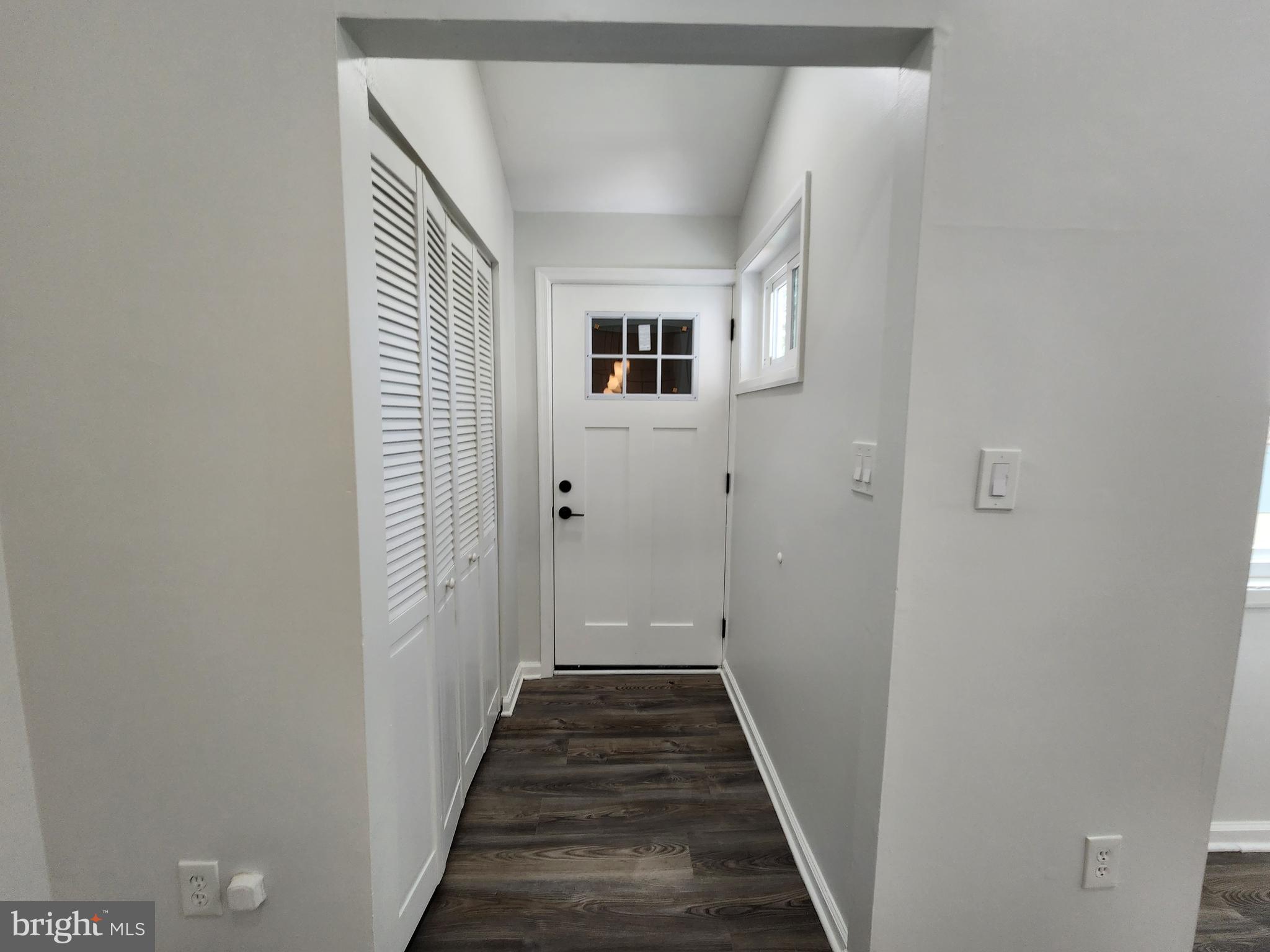 OAKLAND MILLS - Residential Lease