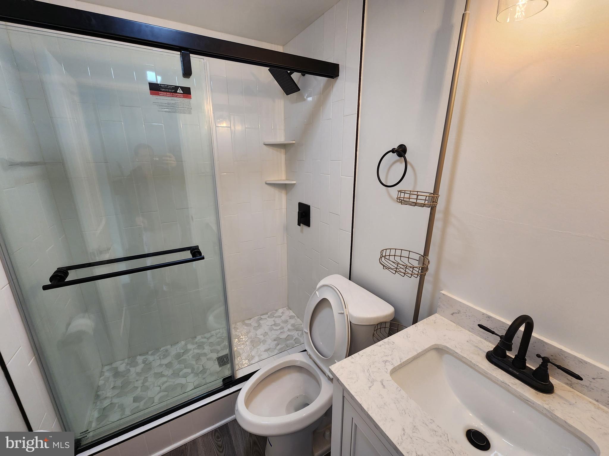 OAKLAND MILLS - Residential Lease