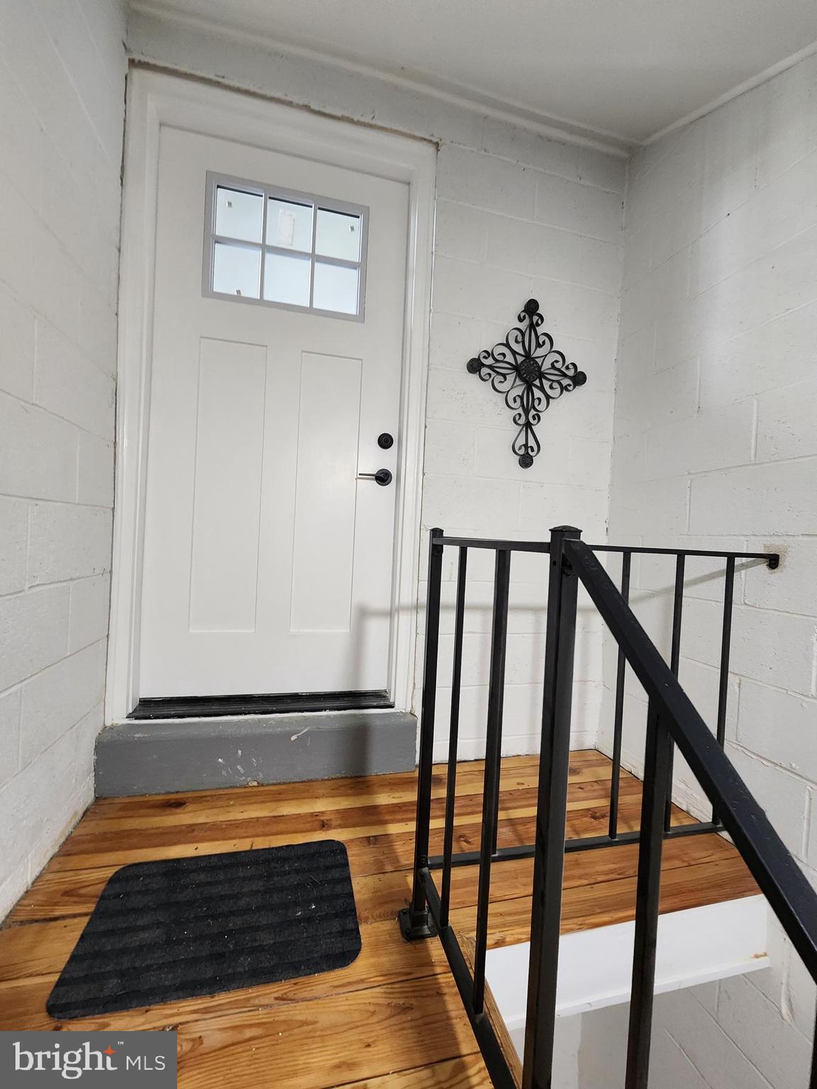 OAKLAND MILLS - Residential Lease