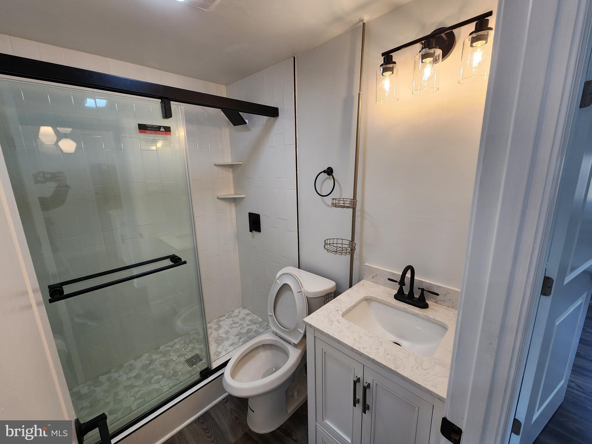 OAKLAND MILLS - Residential Lease