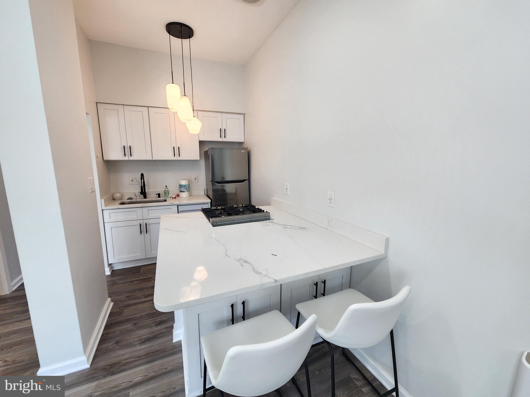 OAKLAND MILLS - Residential Lease