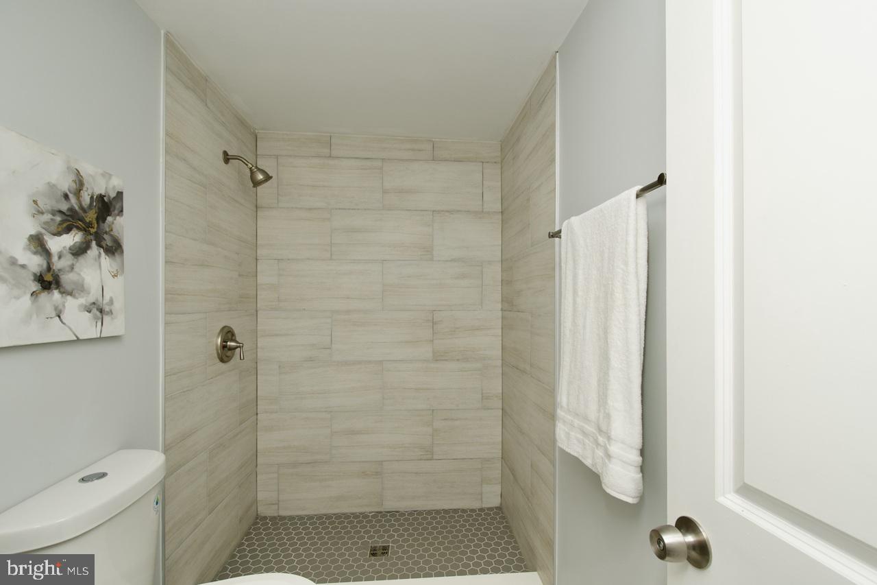 LAKE RIDGE - ANTIETAM - Residential