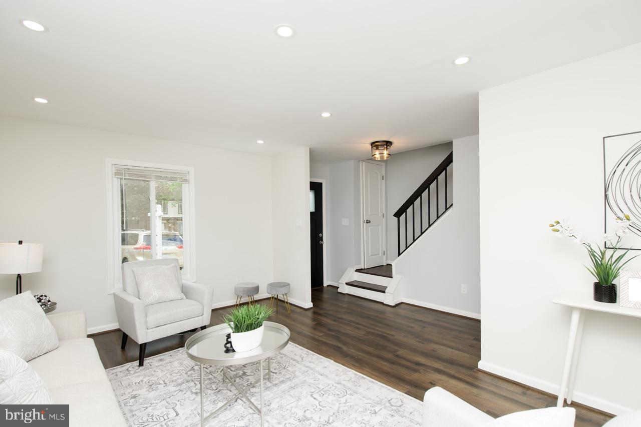 LAKE RIDGE - ANTIETAM - Residential