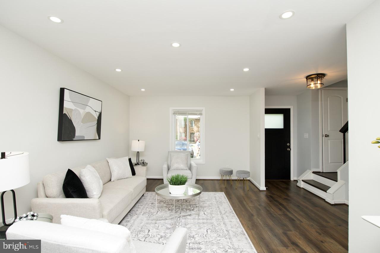 LAKE RIDGE - ANTIETAM - Residential