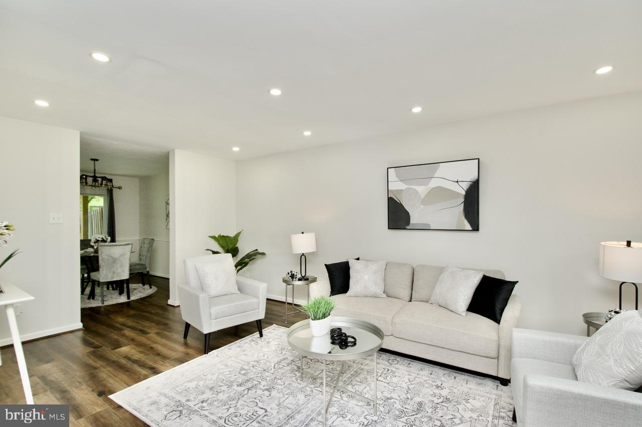 LAKE RIDGE - ANTIETAM - Residential