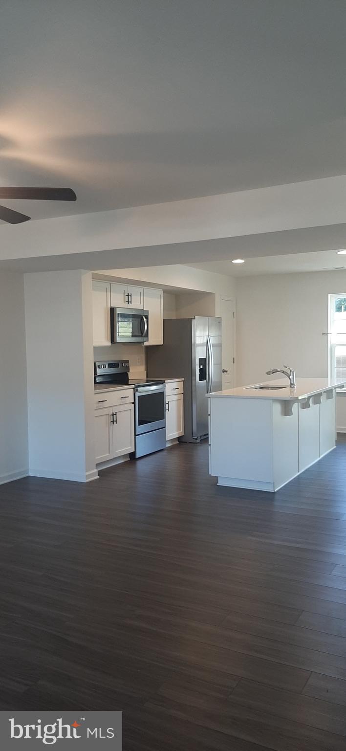 WHISPERING PINES - Residential