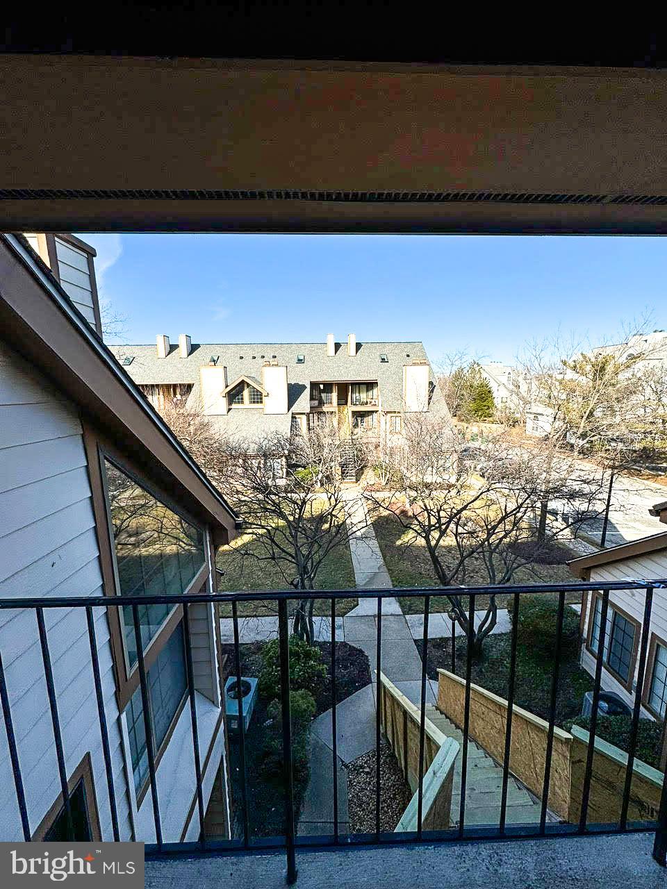 THE TIERS OF LAUREL LAKE - Residential Lease