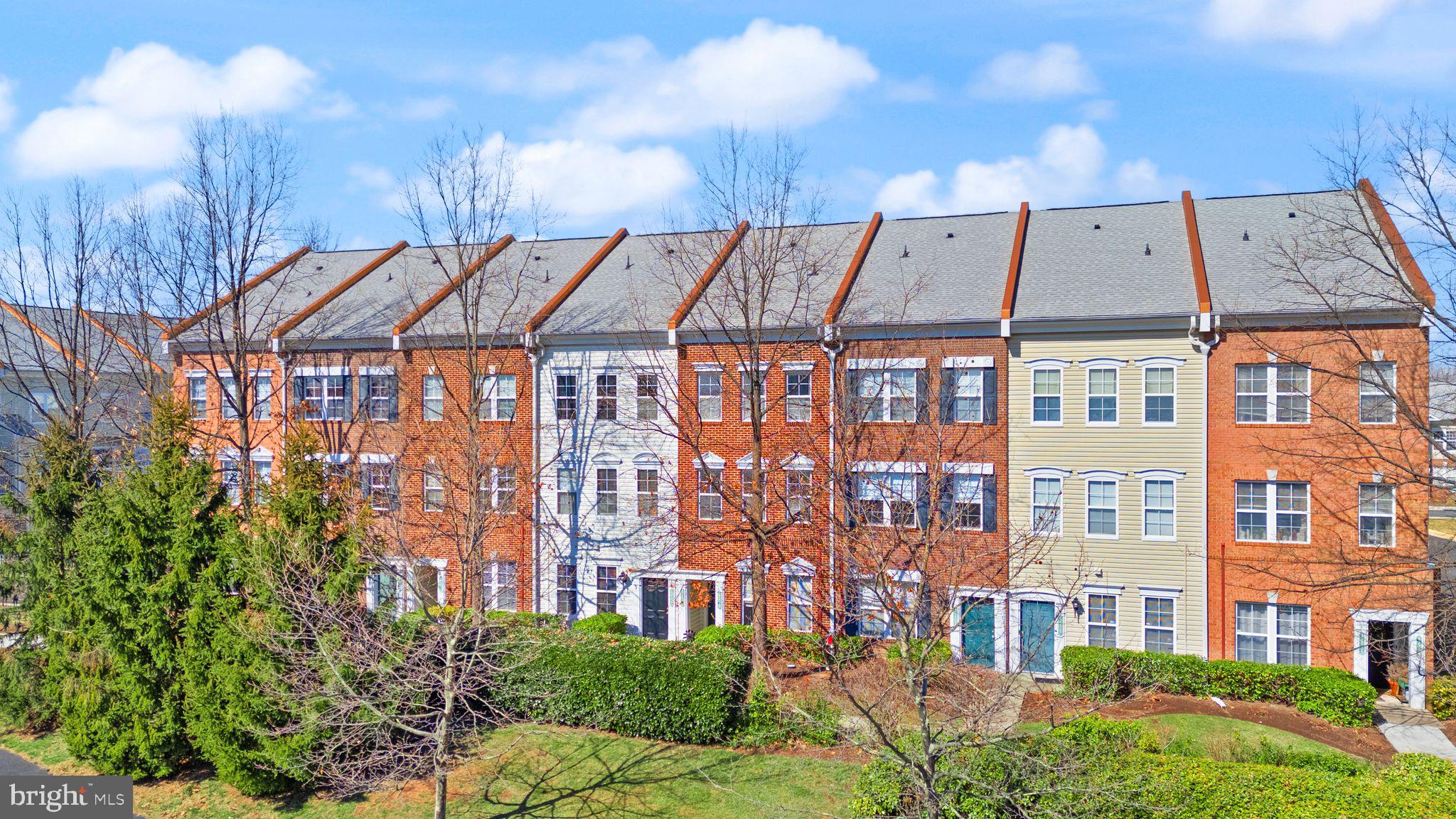 SUMMERFIELD - Residential