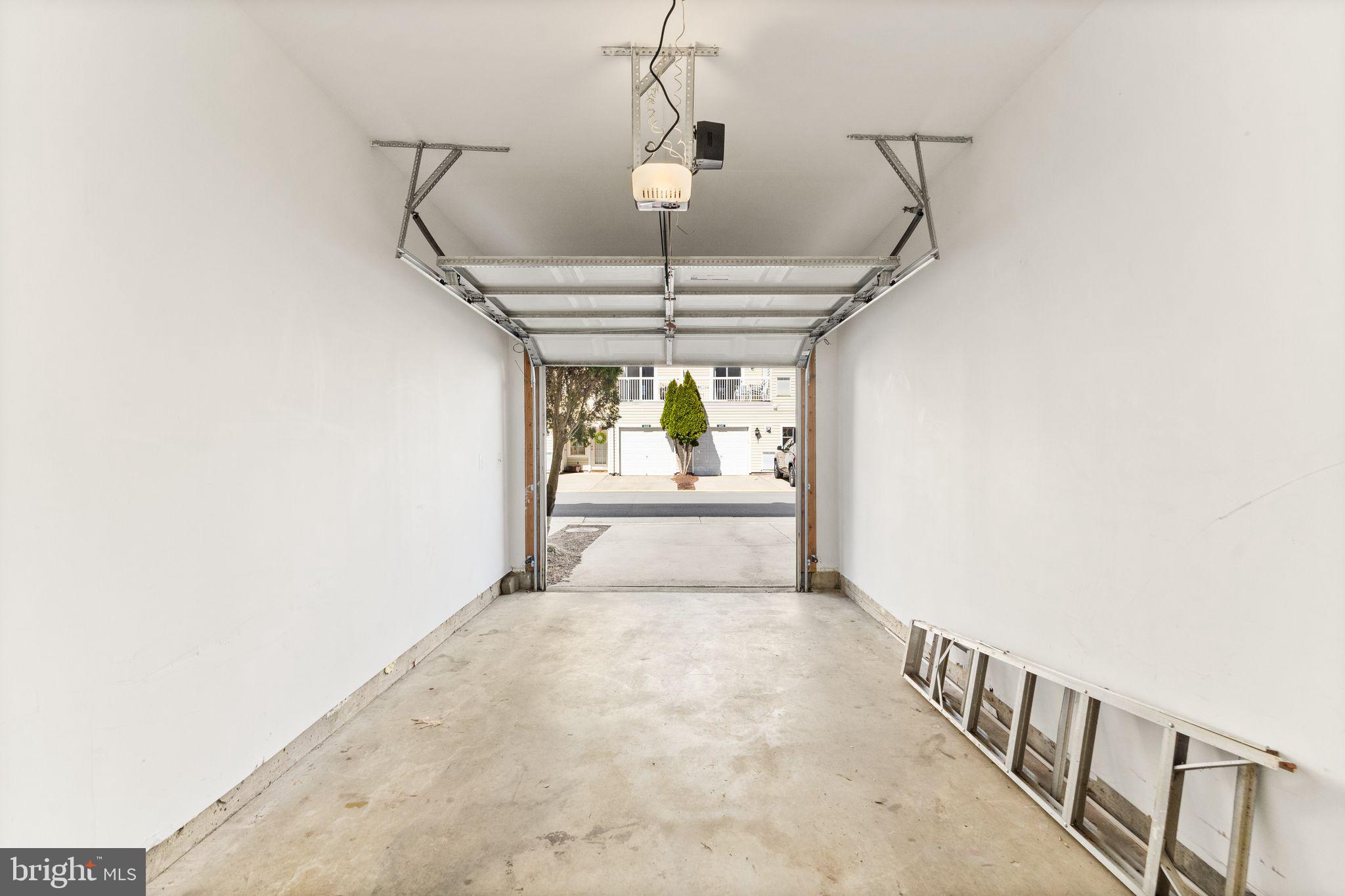 SUMMERFIELD - Residential