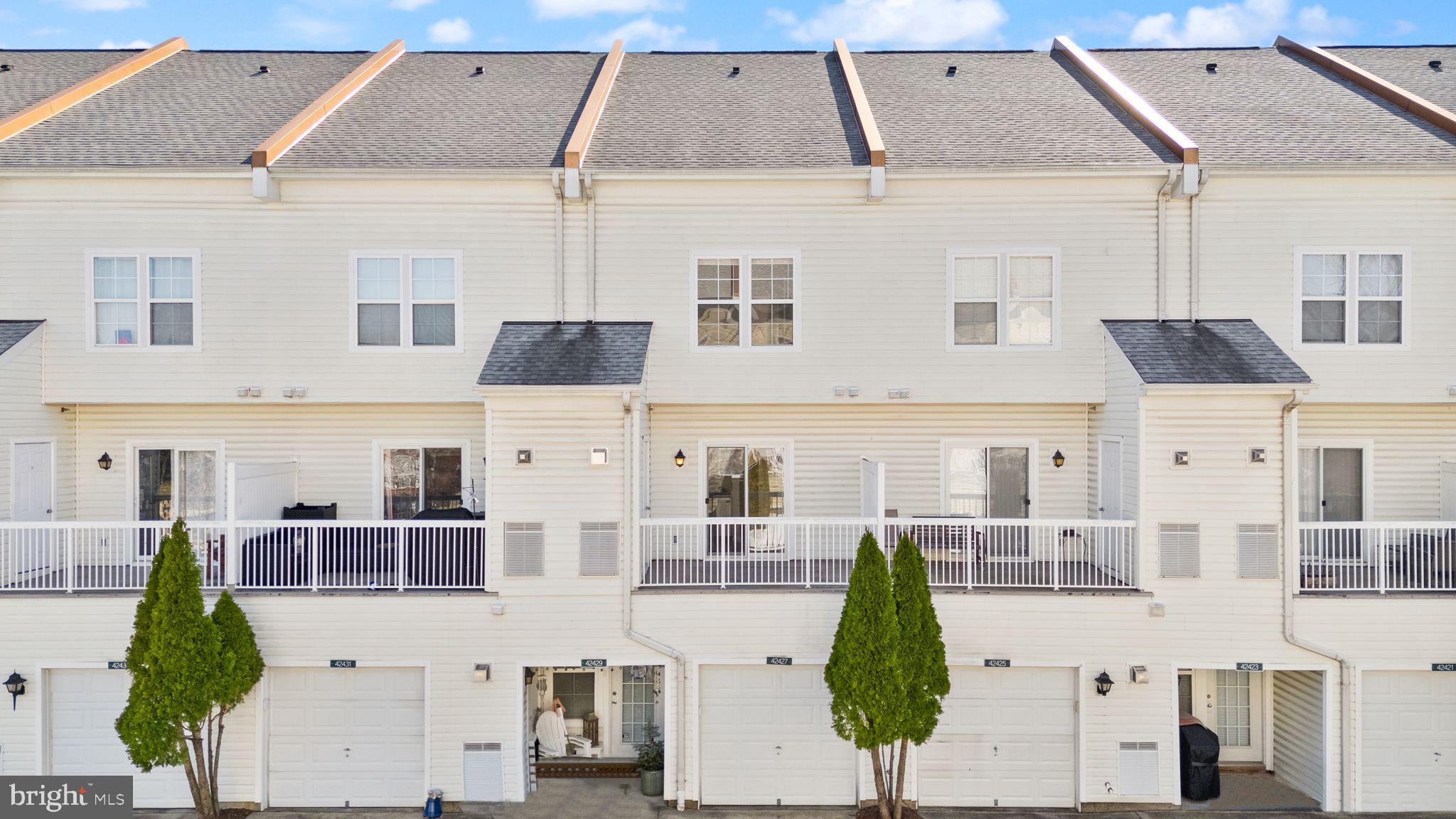 SUMMERFIELD - Residential