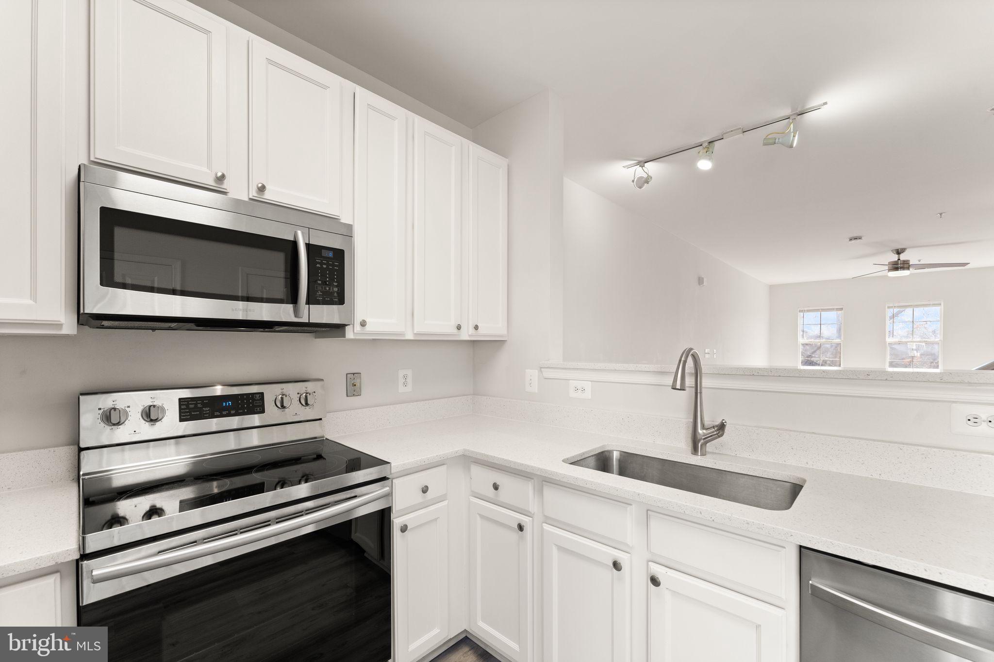 SUMMERFIELD - Residential