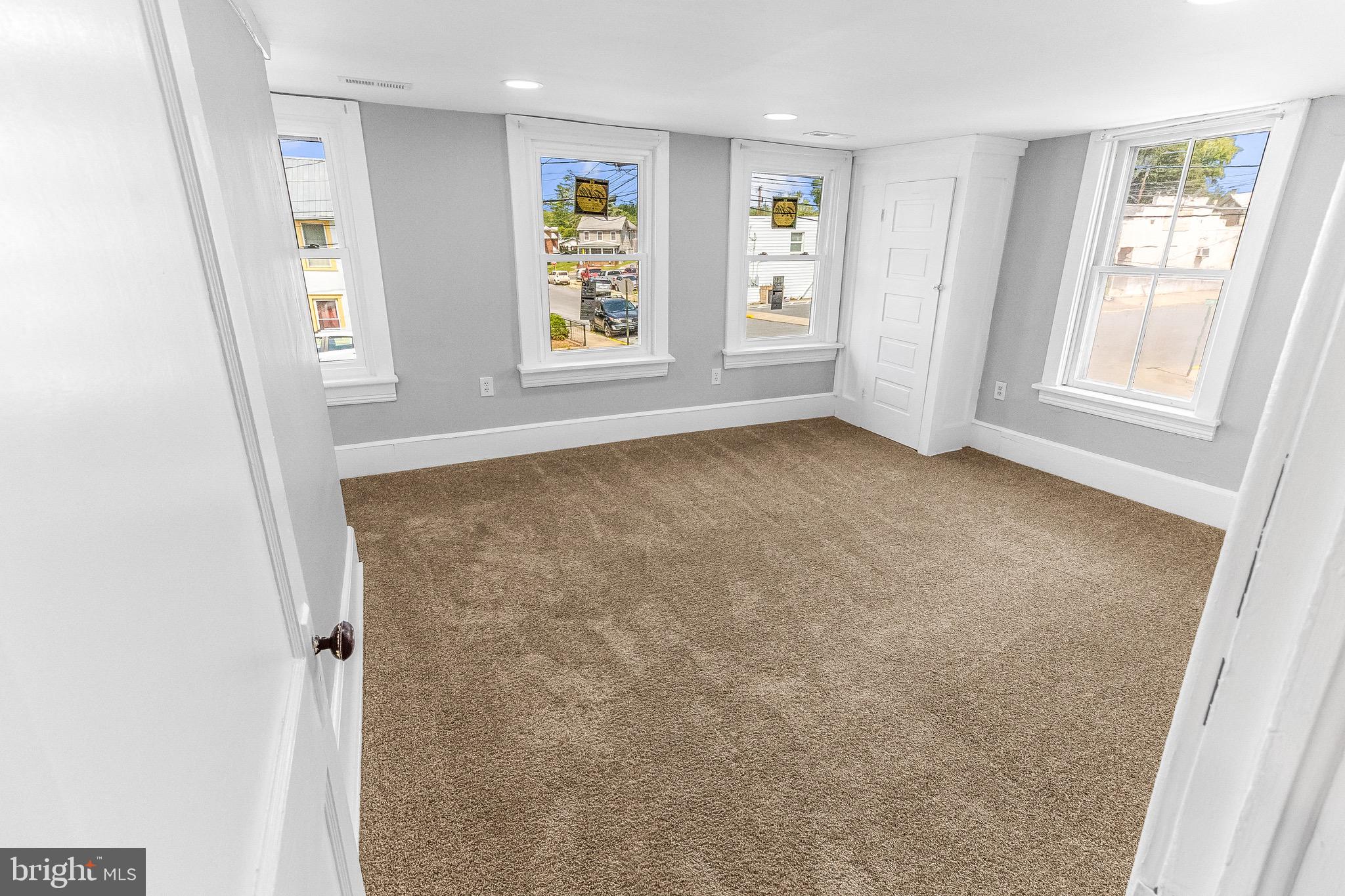 MARTINSBURG CITY - Residential