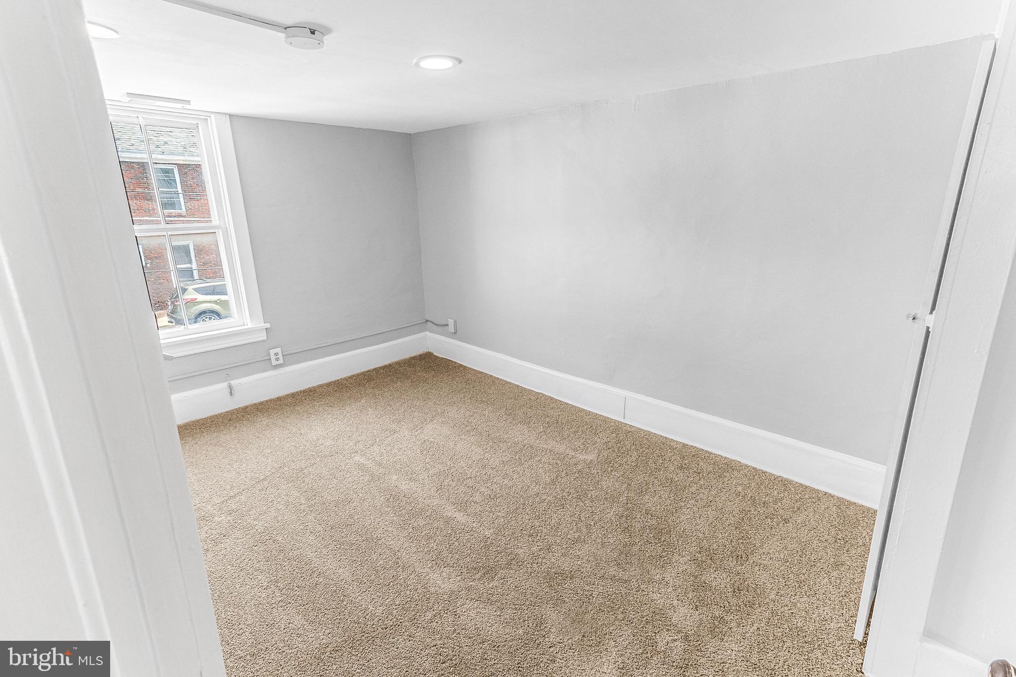 MARTINSBURG CITY - Residential