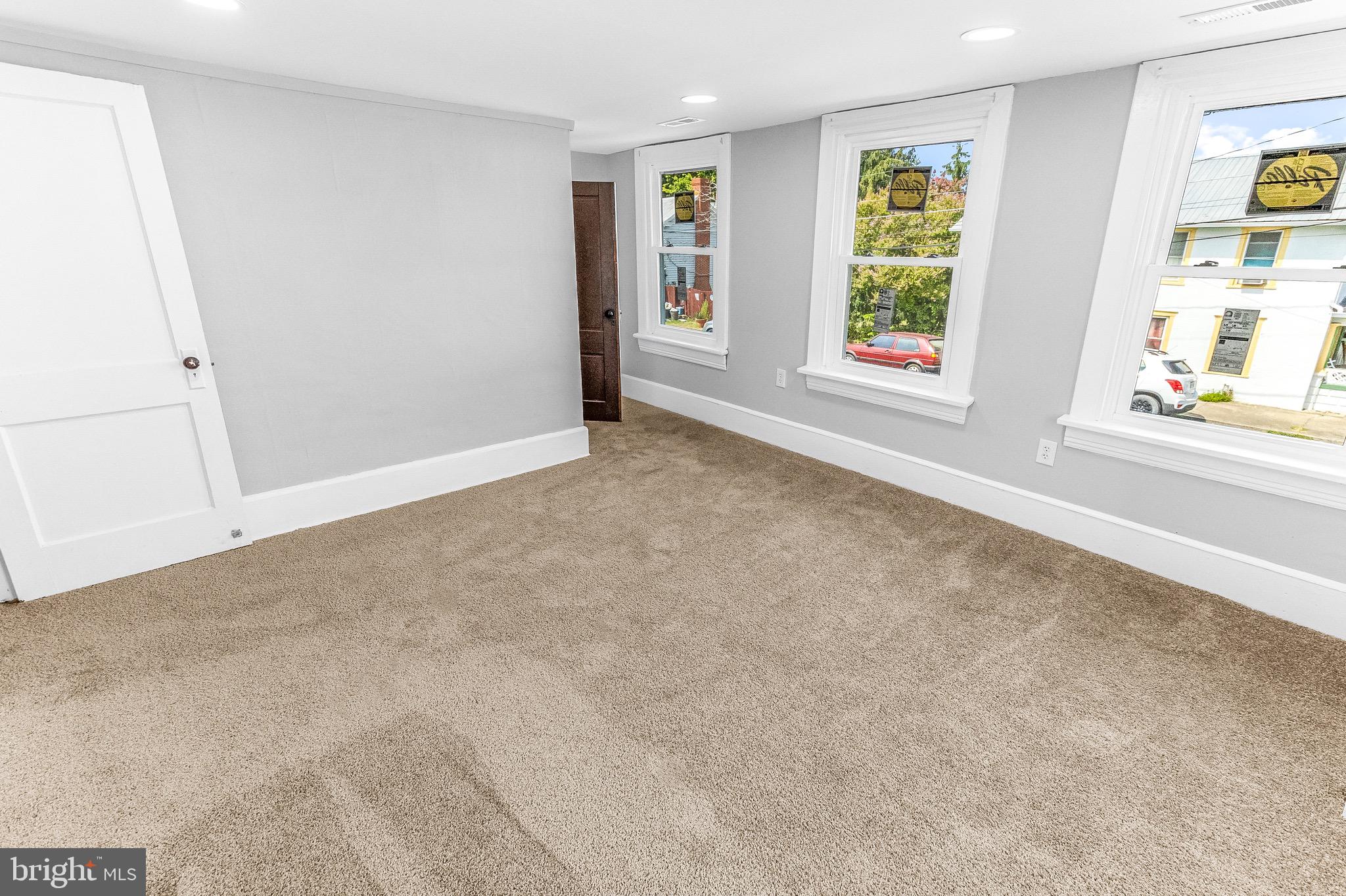 MARTINSBURG CITY - Residential