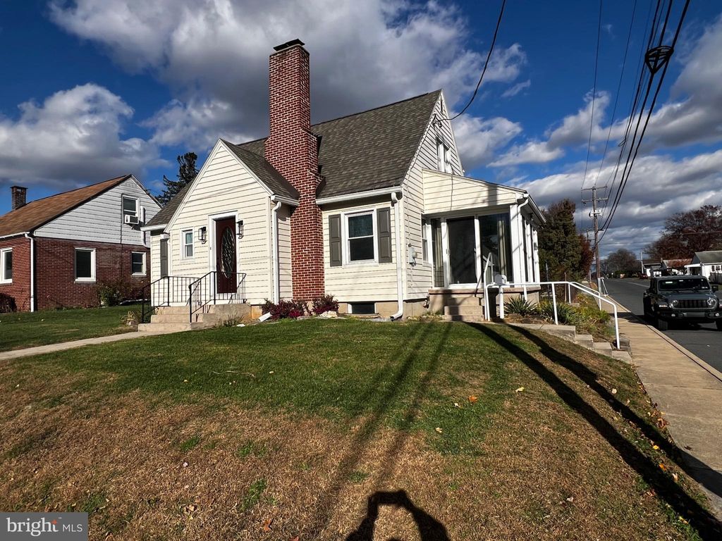 Photo of 770 S Lincoln Street, PALMYRA, PA 17078 (MLS # PALN2023722)