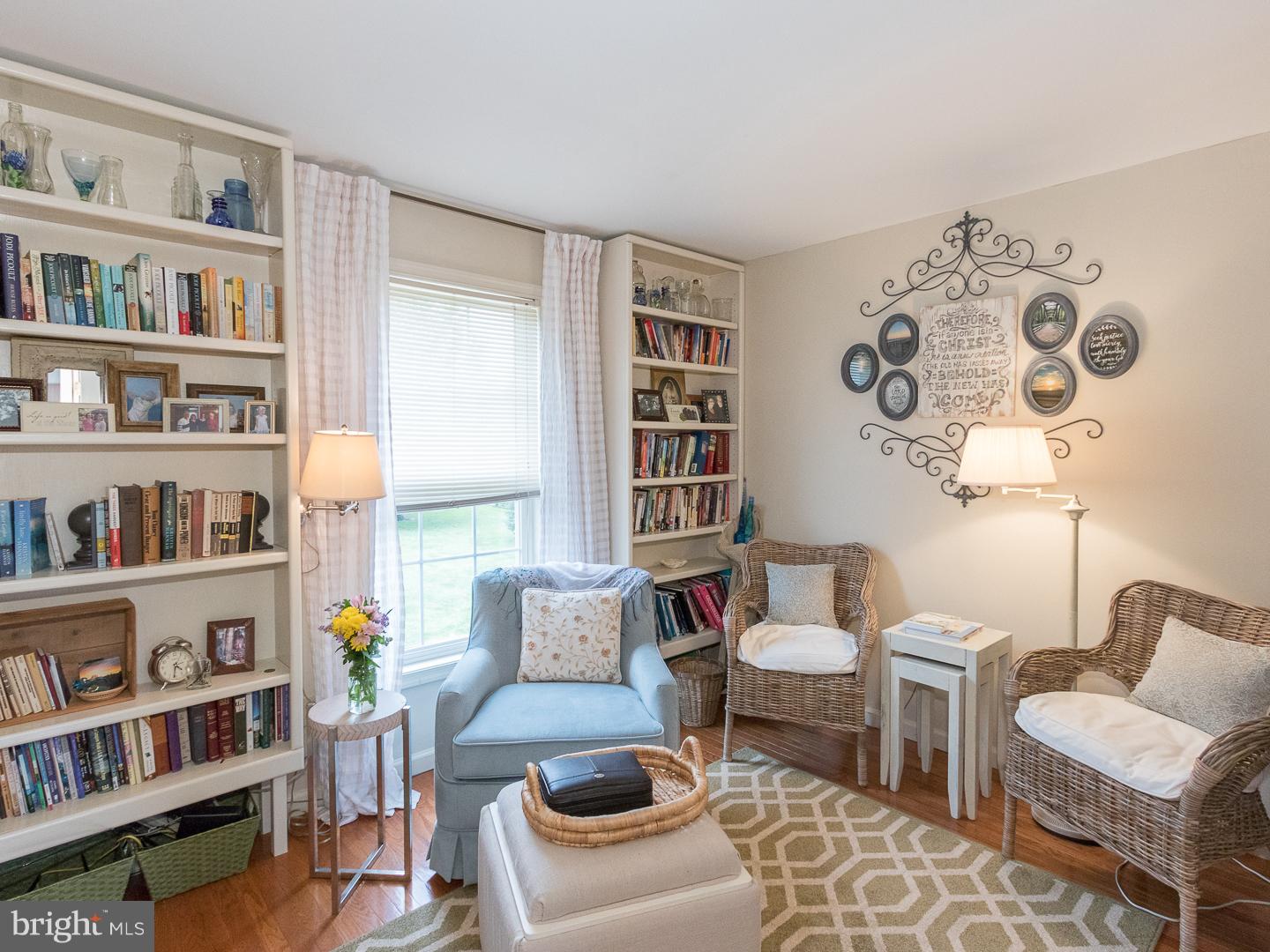 MINDY ACRES - Residential