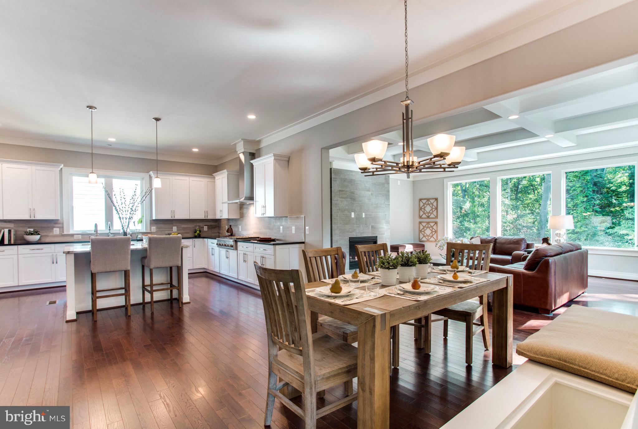 VIENNA WOODS - Residential