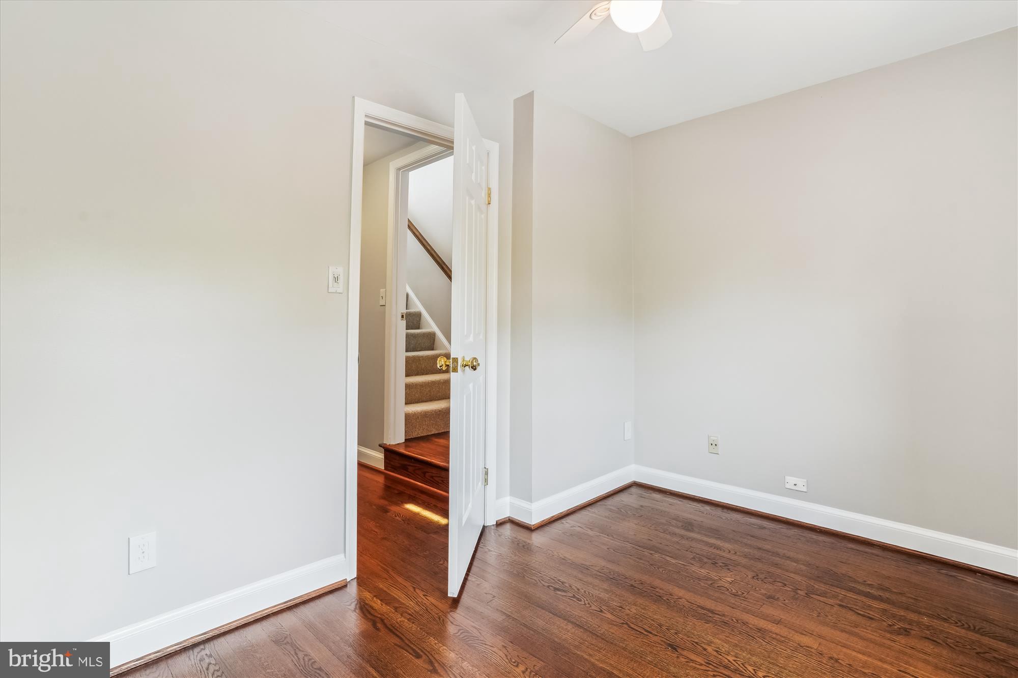 CANAL WAY - Residential Lease