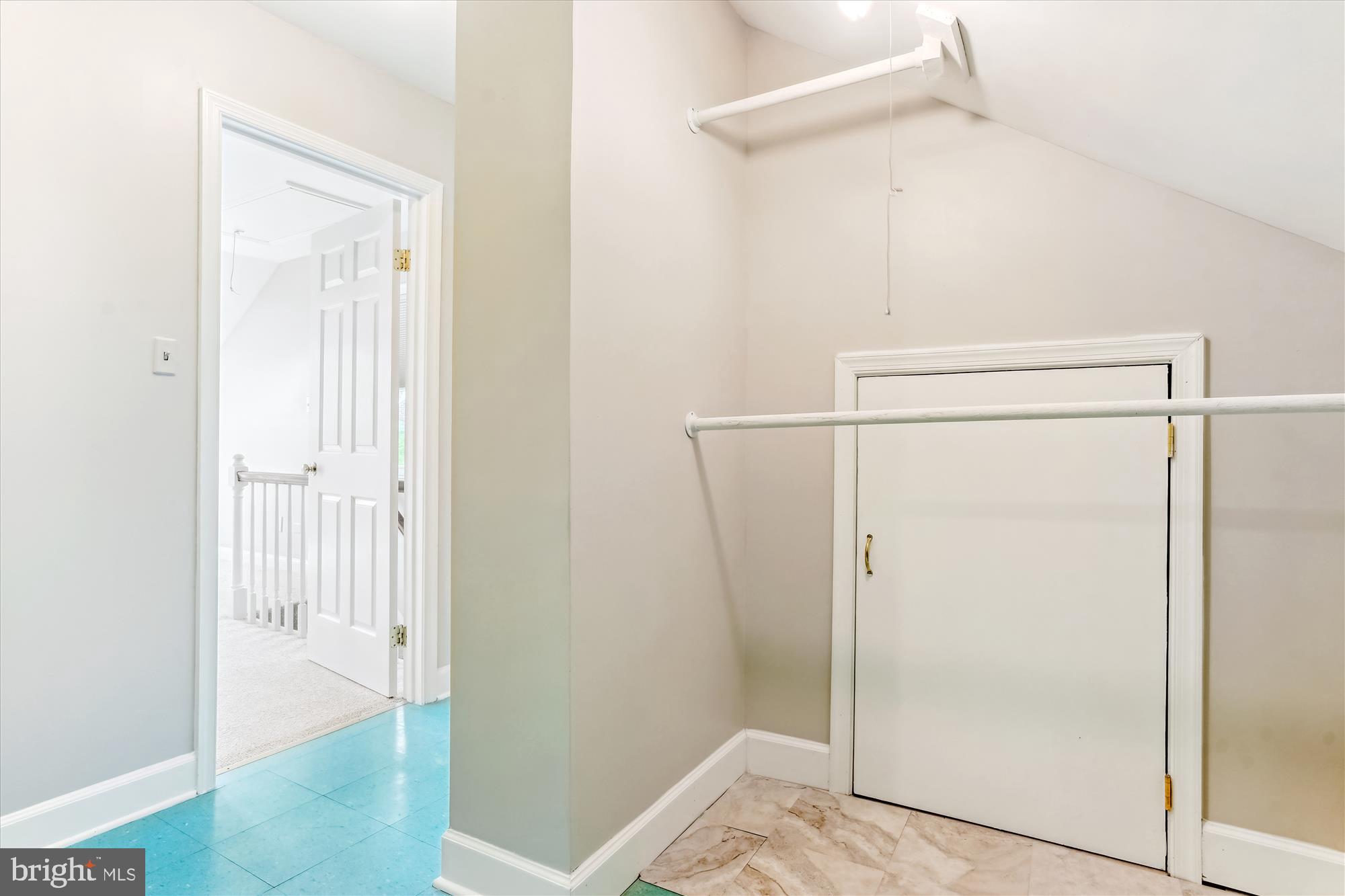 CANAL WAY - Residential Lease