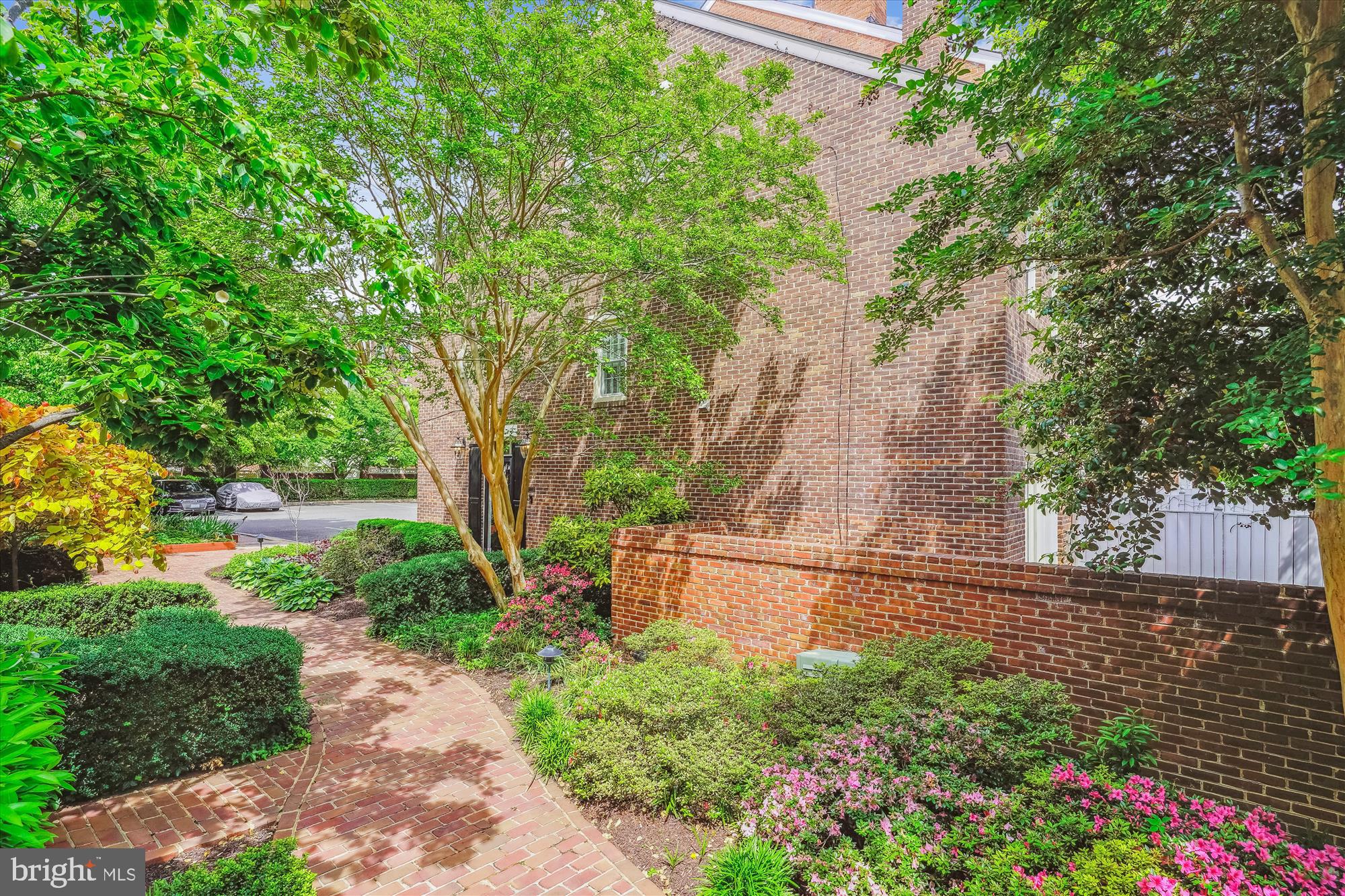 CANAL WAY - Residential Lease