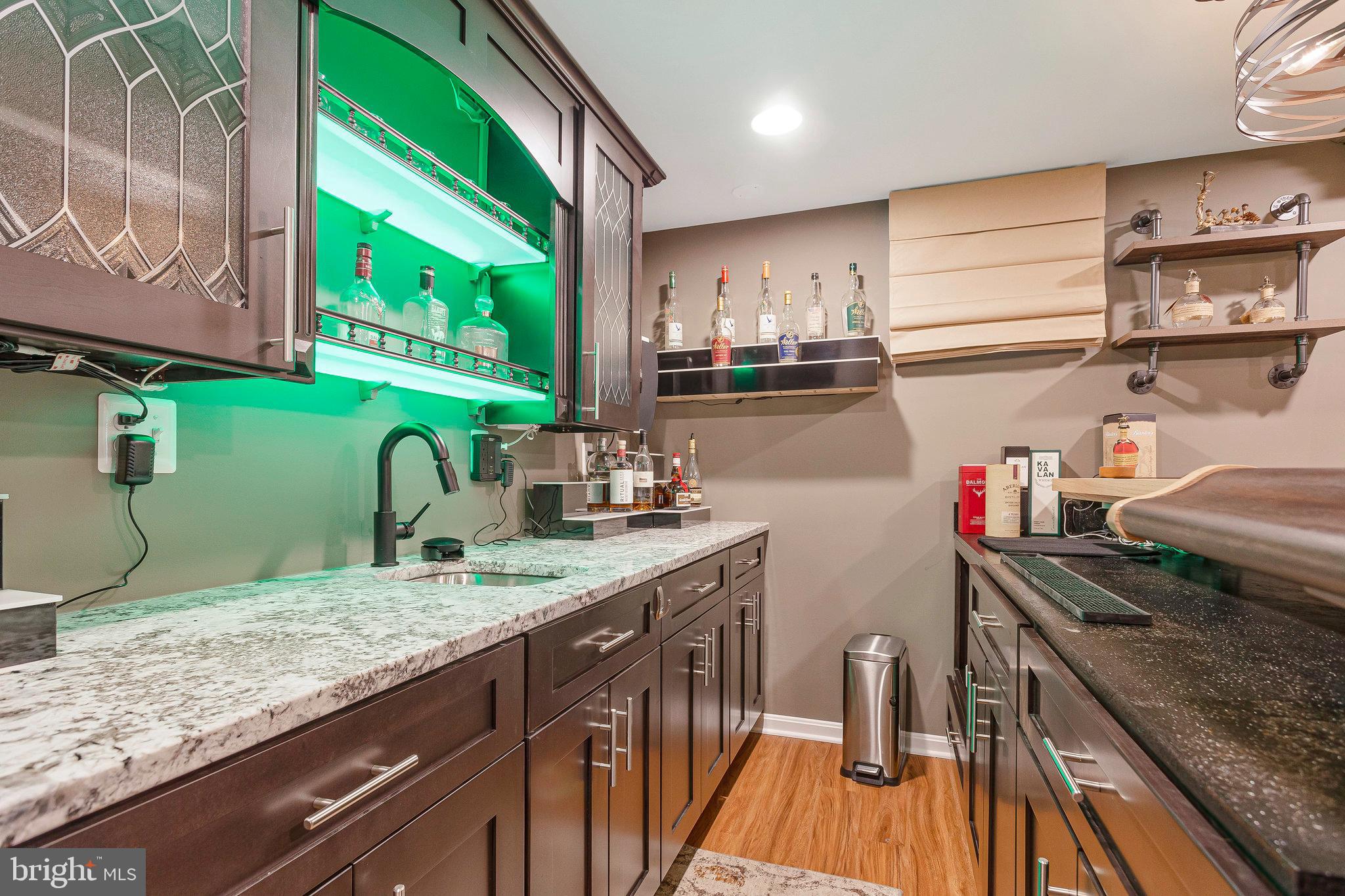 CHENOWITH - Residential