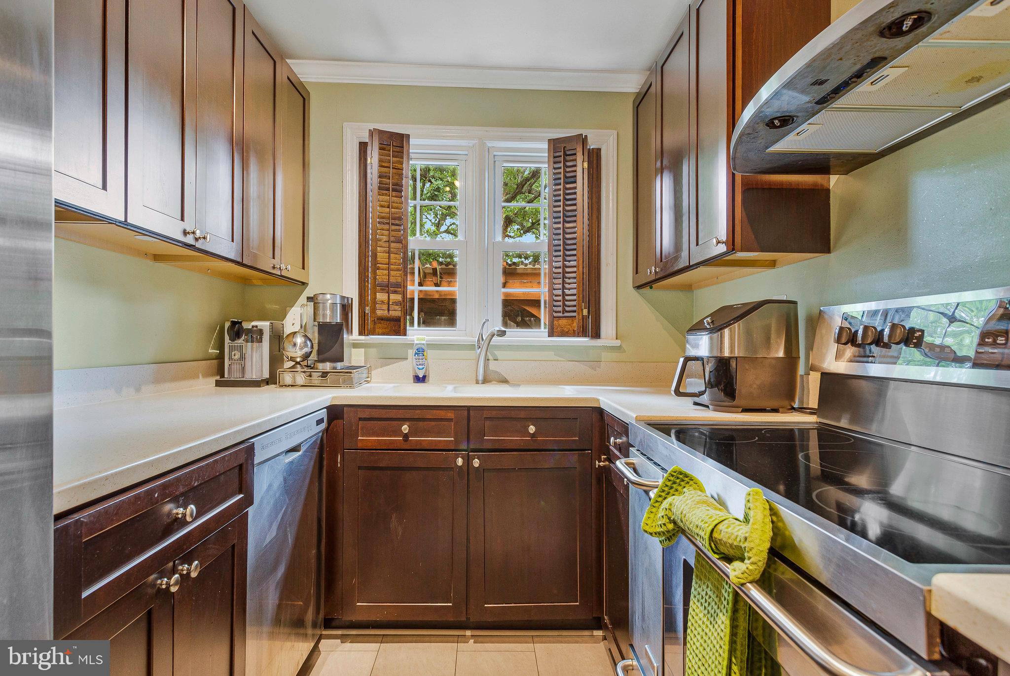 CHENOWITH - Residential