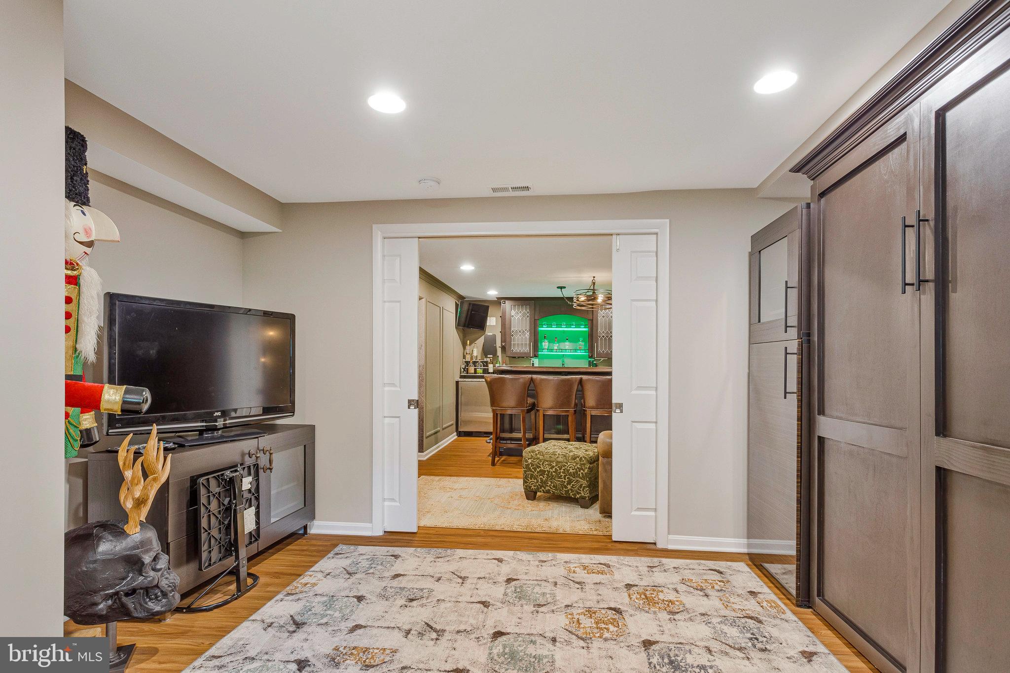 CHENOWITH - Residential