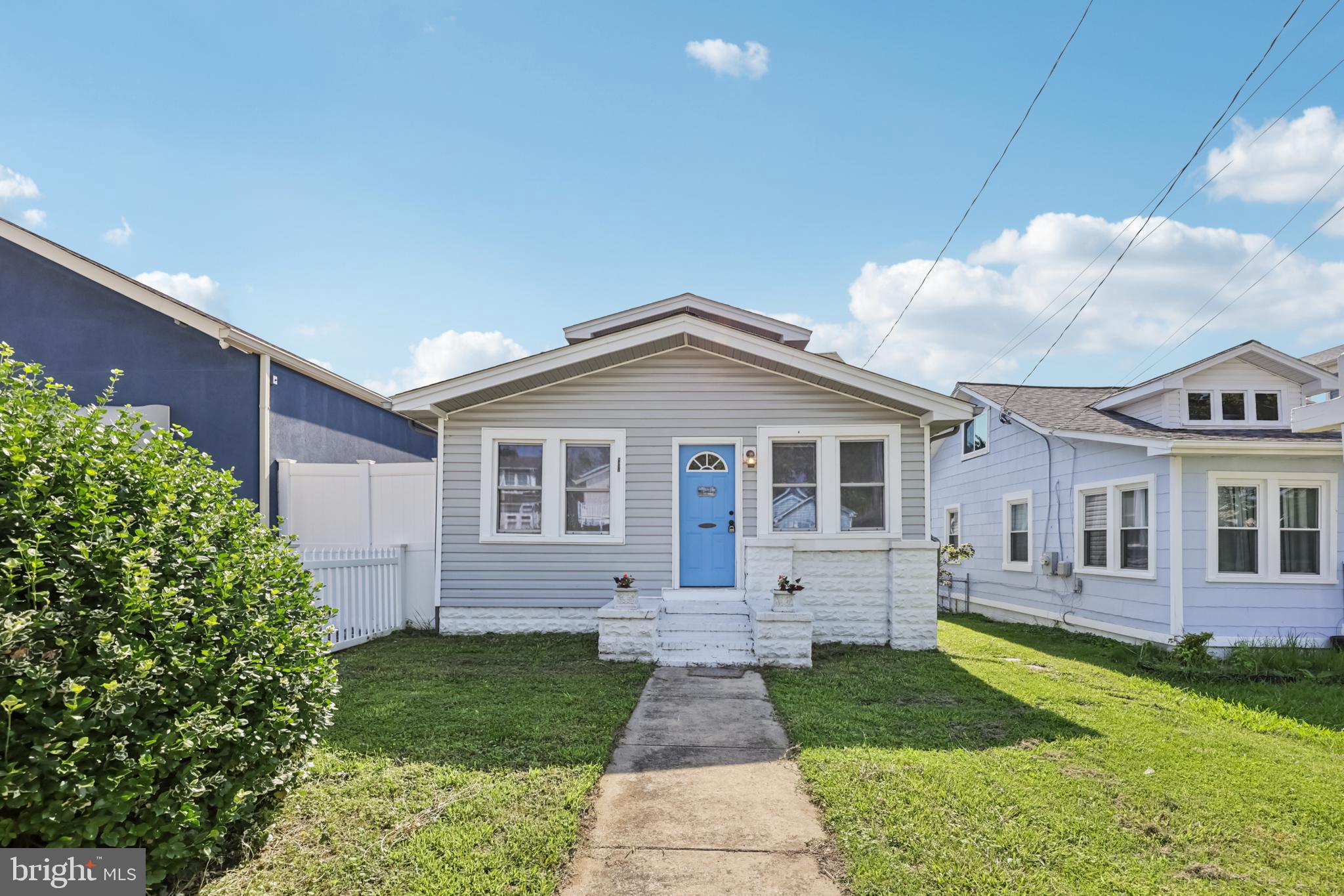 8321 BAYSIDE ROAD