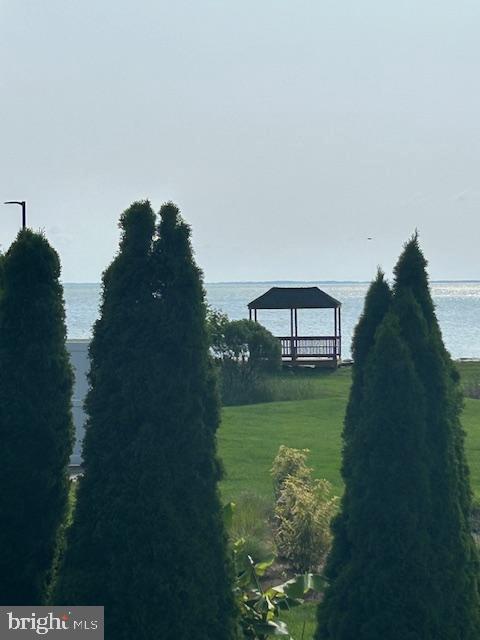 8321 BAYSIDE ROAD