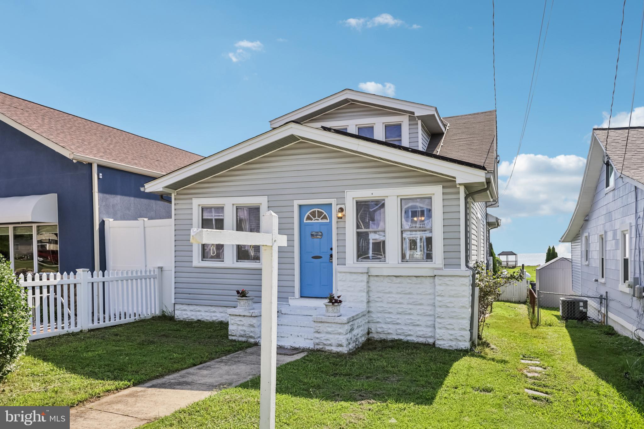 8321 BAYSIDE ROAD