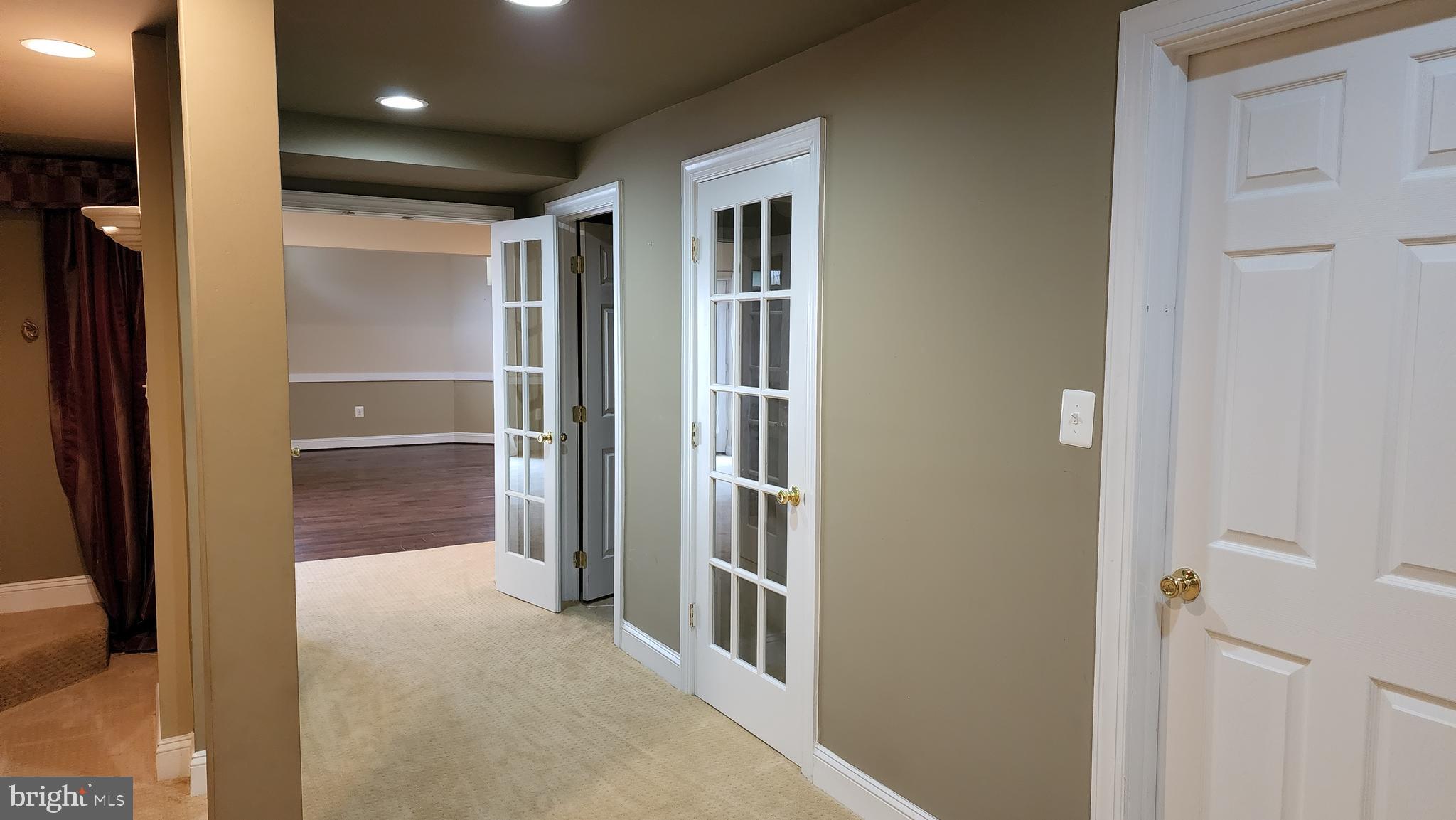 AMBLER VALE - Residential