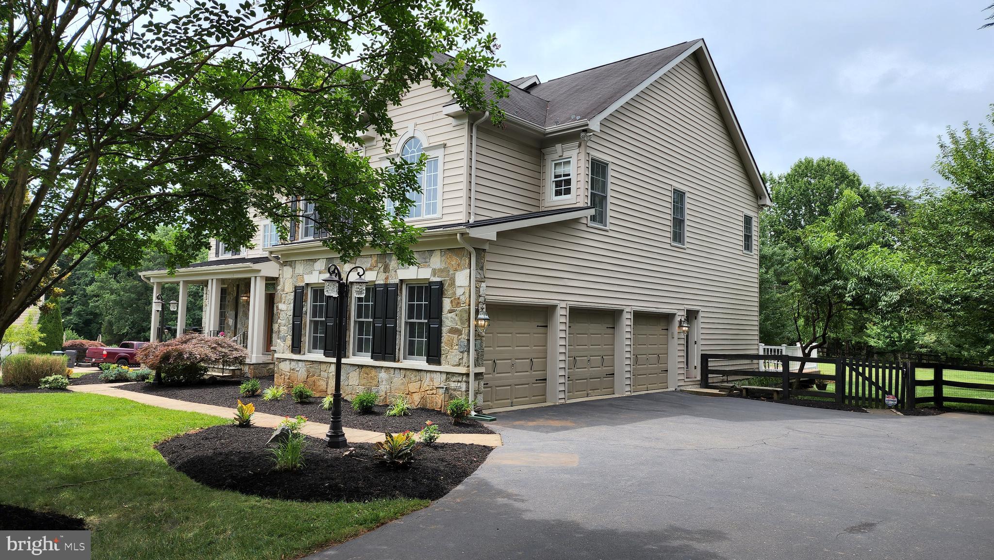 AMBLER VALE - Residential