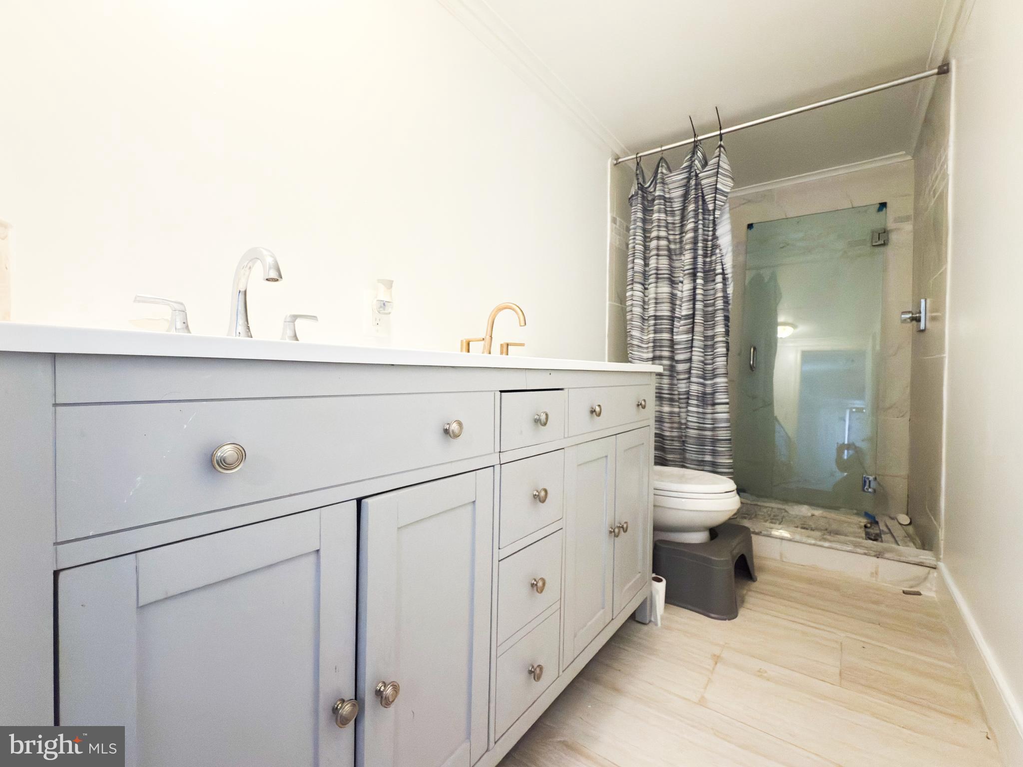 PARKWAY VILLAGE MANUFACTURED HOME COMMUNITY - Residential