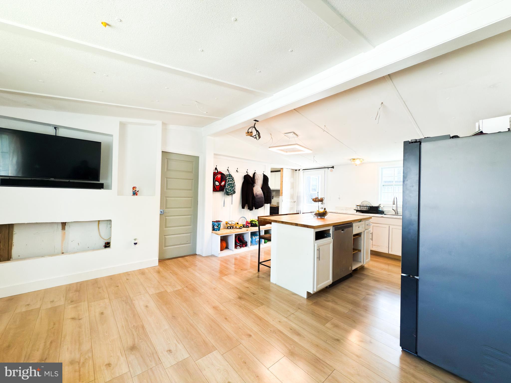 PARKWAY VILLAGE MANUFACTURED HOME COMMUNITY - Residential