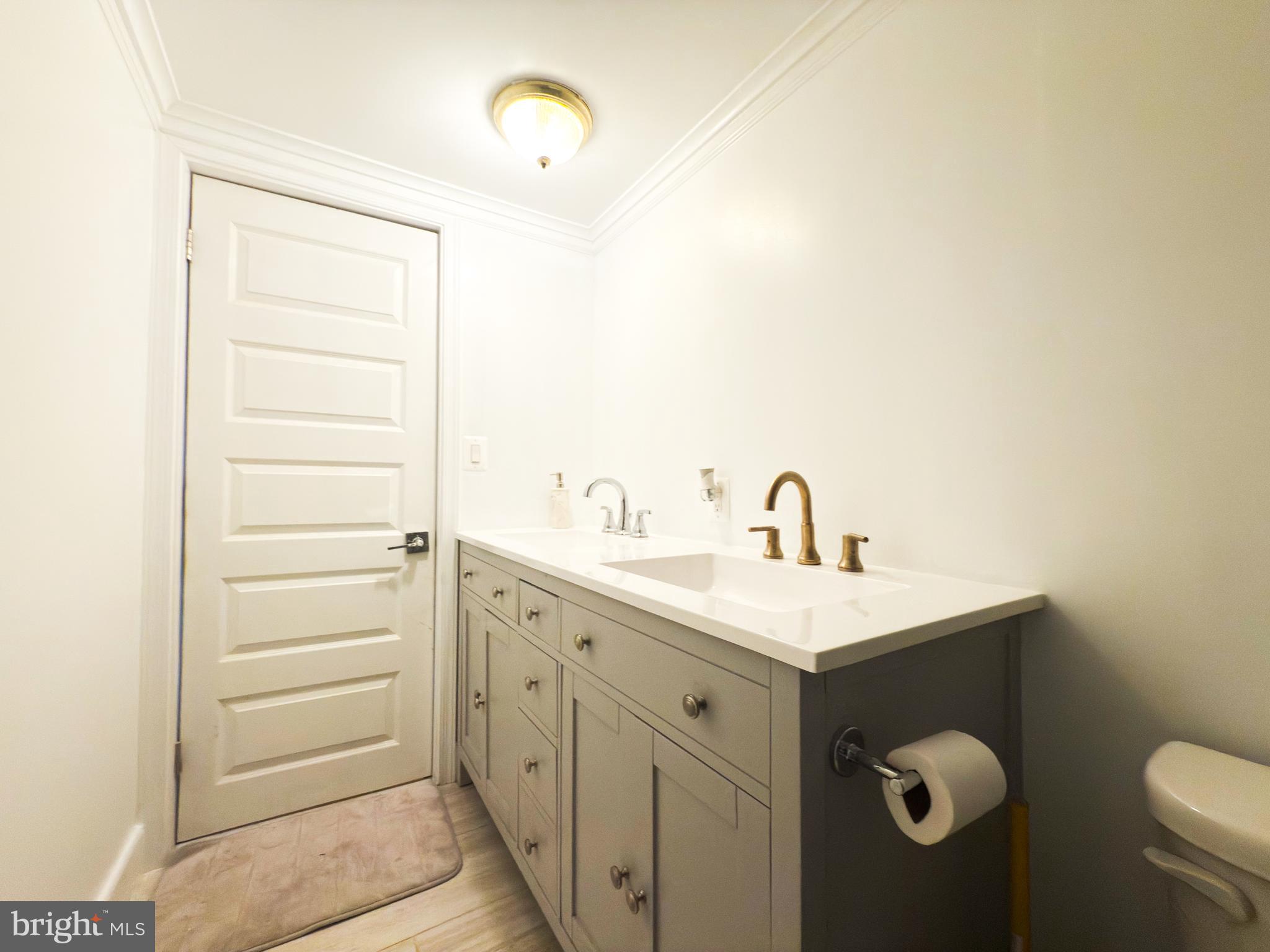 PARKWAY VILLAGE MANUFACTURED HOME COMMUNITY - Residential