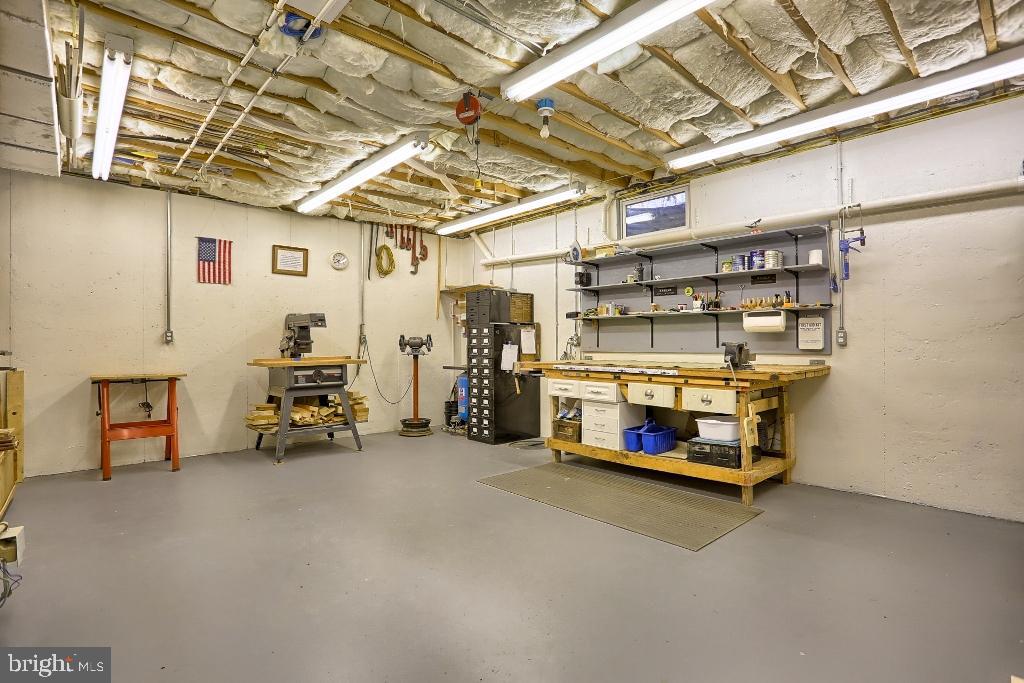 STONEMILL ACRES - Residential