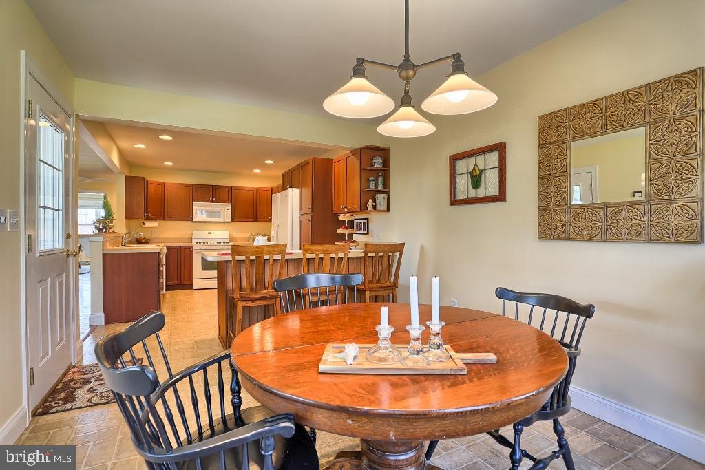 STONEMILL ACRES - Residential