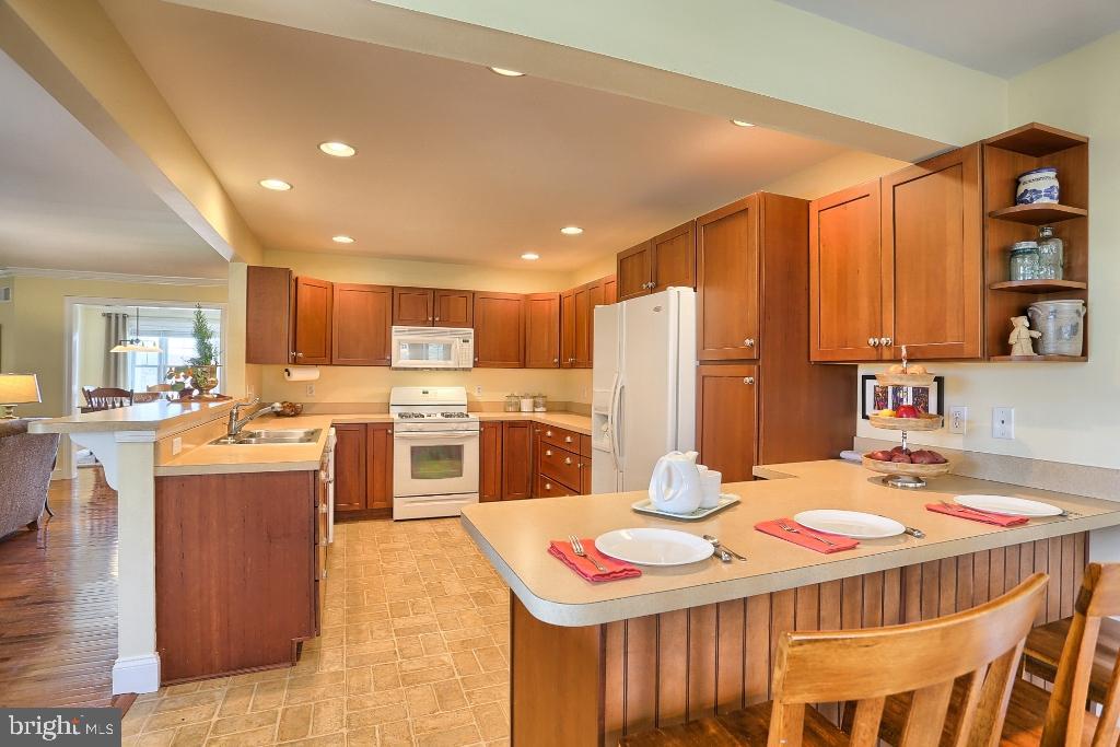 STONEMILL ACRES - Residential