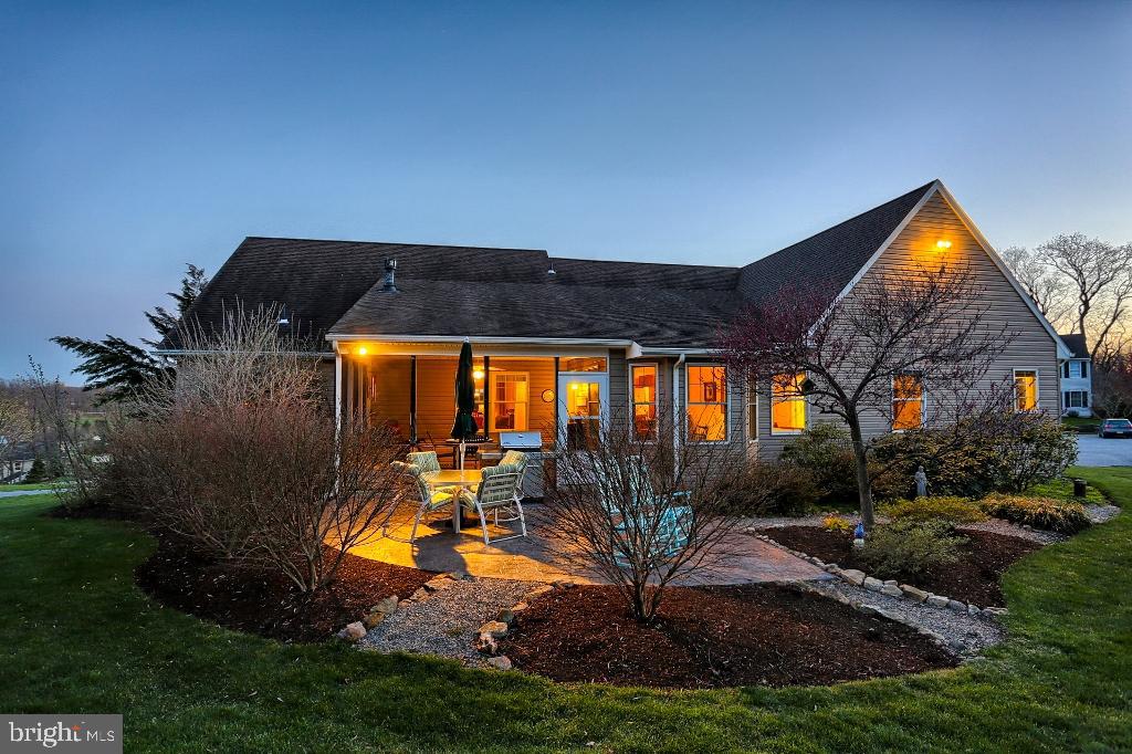 STONEMILL ACRES - Residential