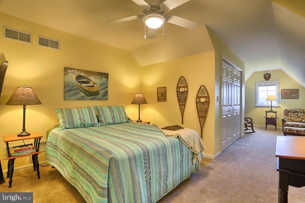 STONEMILL ACRES - Residential