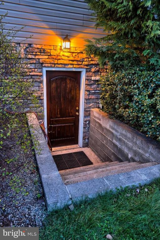 STONEMILL ACRES - Residential