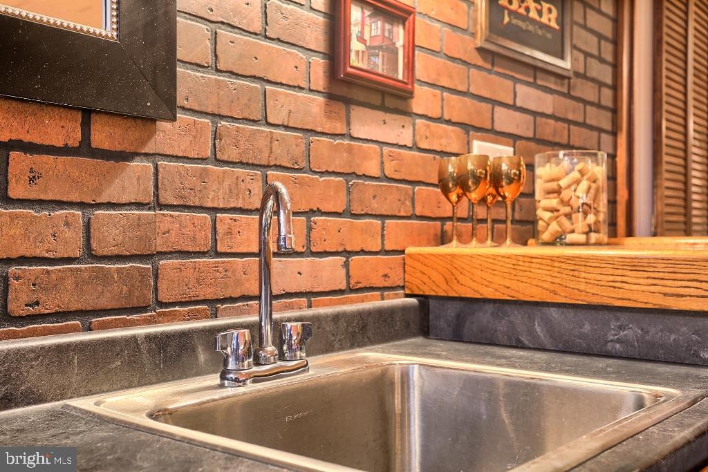 STONEMILL ACRES - Residential