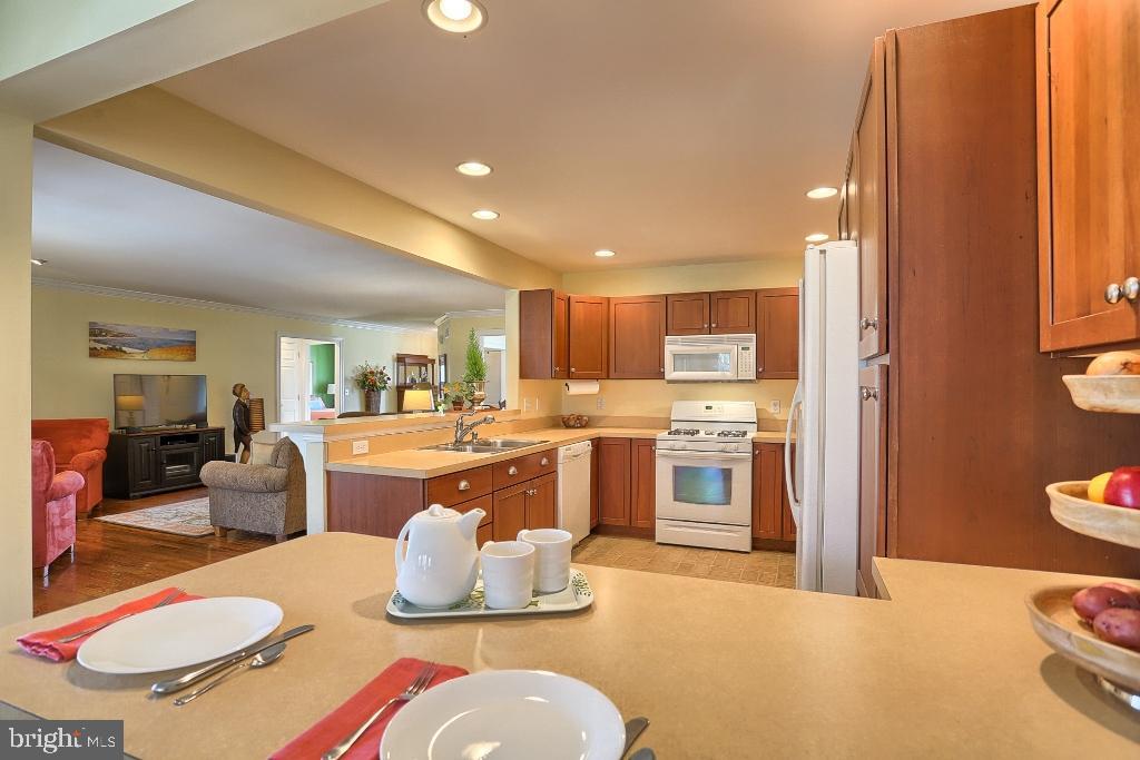 STONEMILL ACRES - Residential