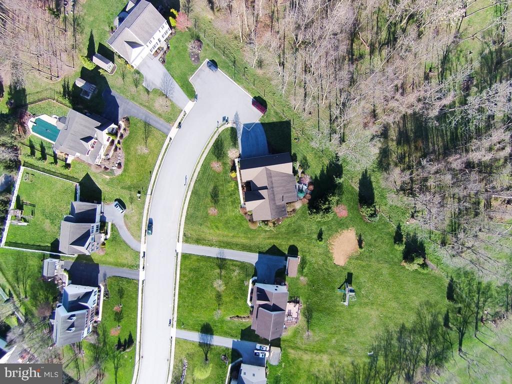 STONEMILL ACRES - Residential