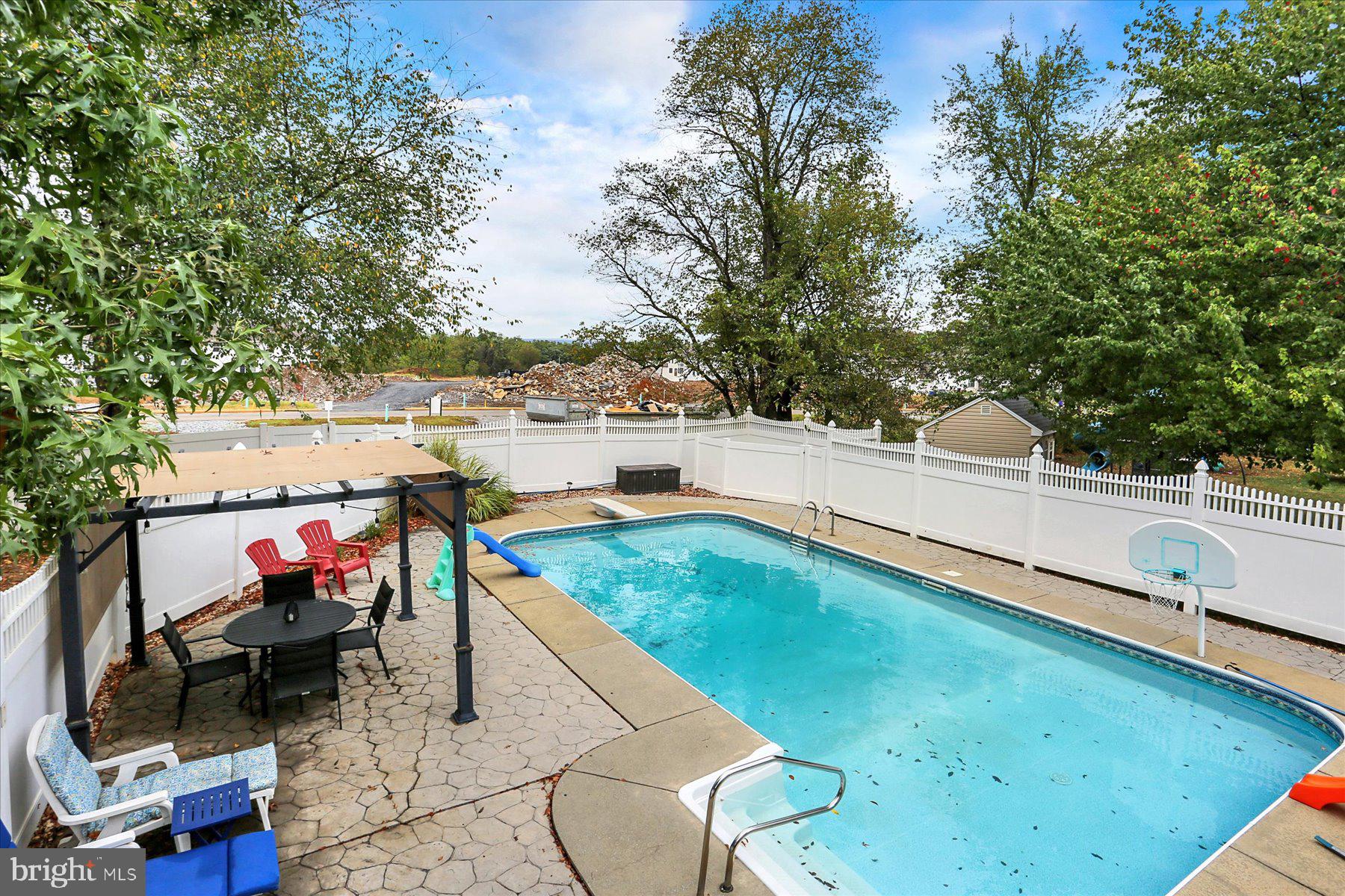 CICADA HILLS - Residential