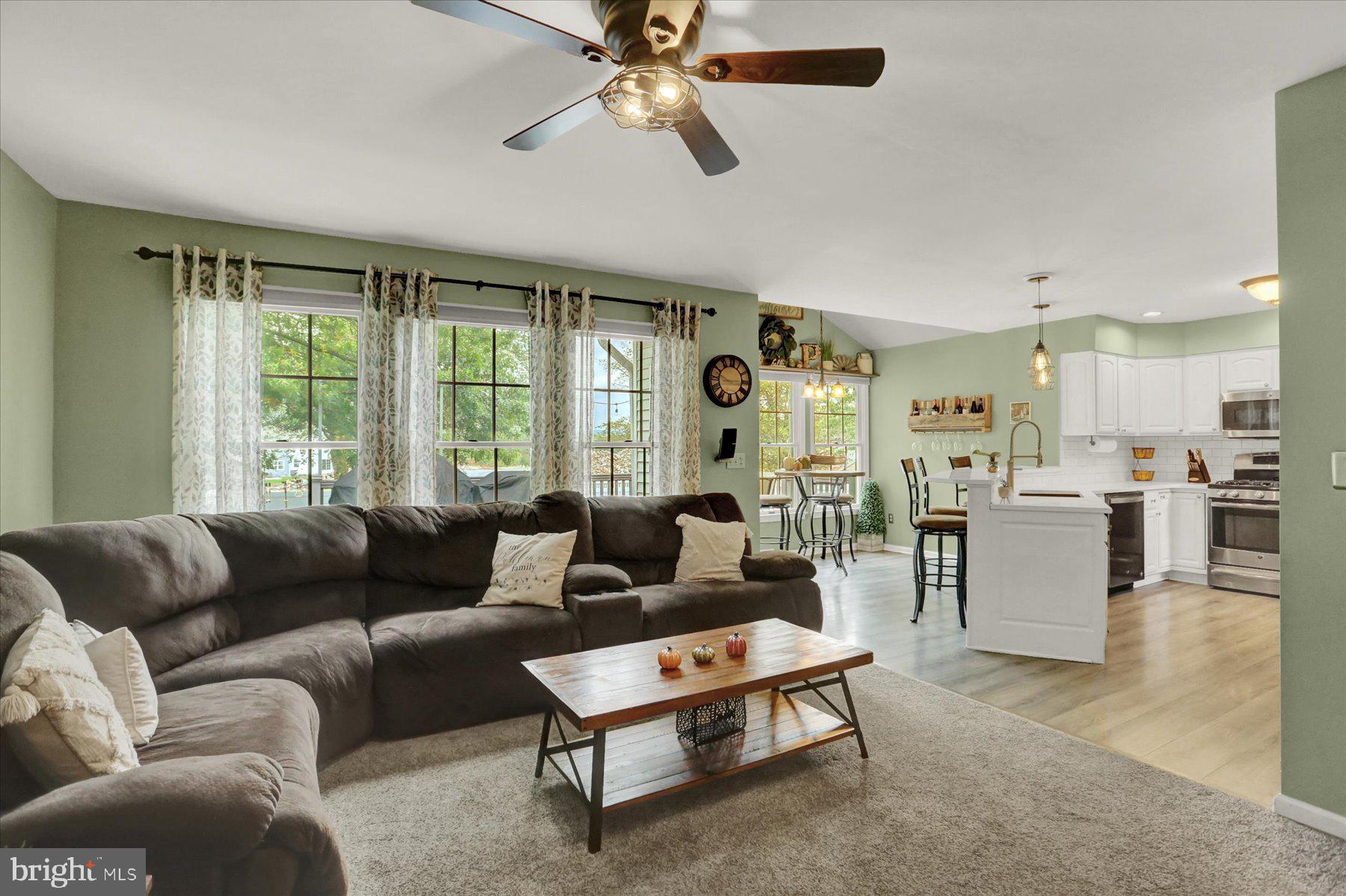 CICADA HILLS - Residential