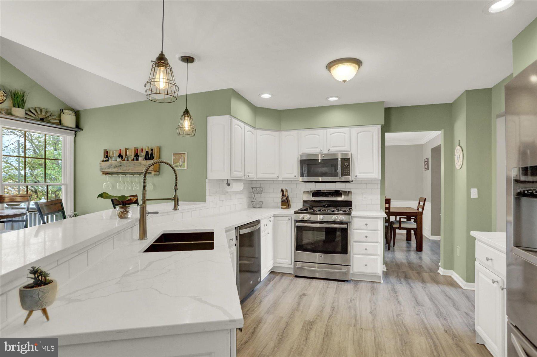 CICADA HILLS - Residential