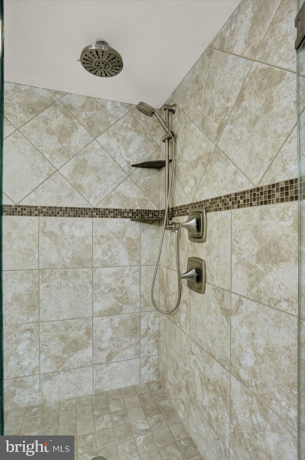 CICADA HILLS - Residential